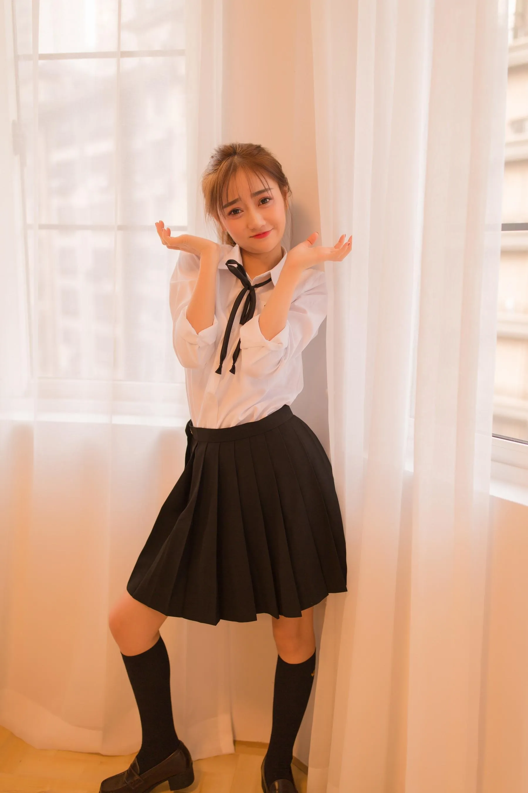 [YITUYU艺图语]2022.02.18 JK少女 小艺 [32P]插图1